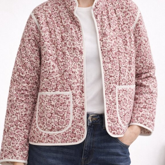 Jackets & Blazers - ✨ Floral Quilted Jacket – Lined, Cozy & Effortlessly Chic ✨